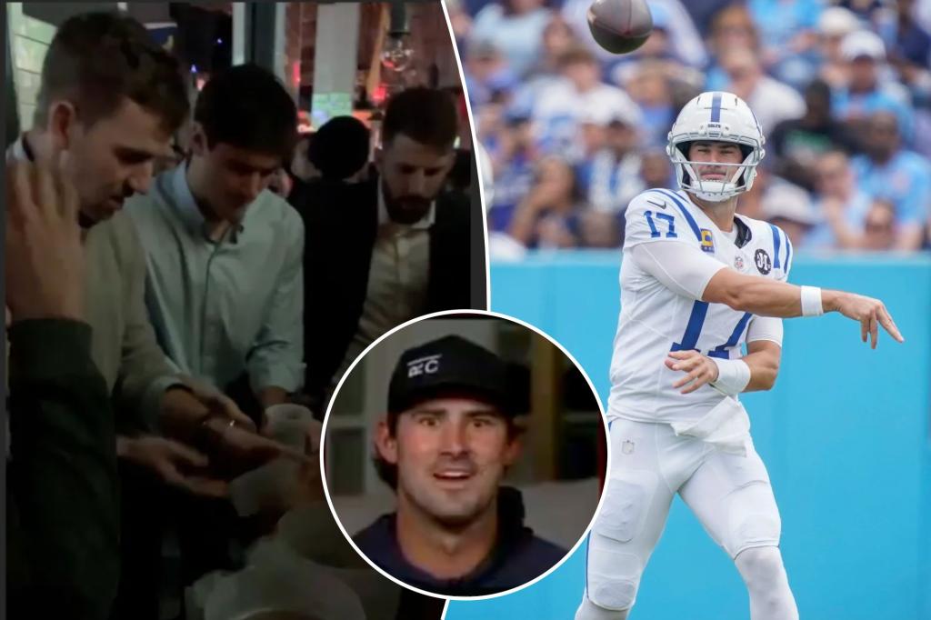 Daniel Jones calls Eli Manning a flip-cup cheater on Manningcast as Colts rise to 3-0