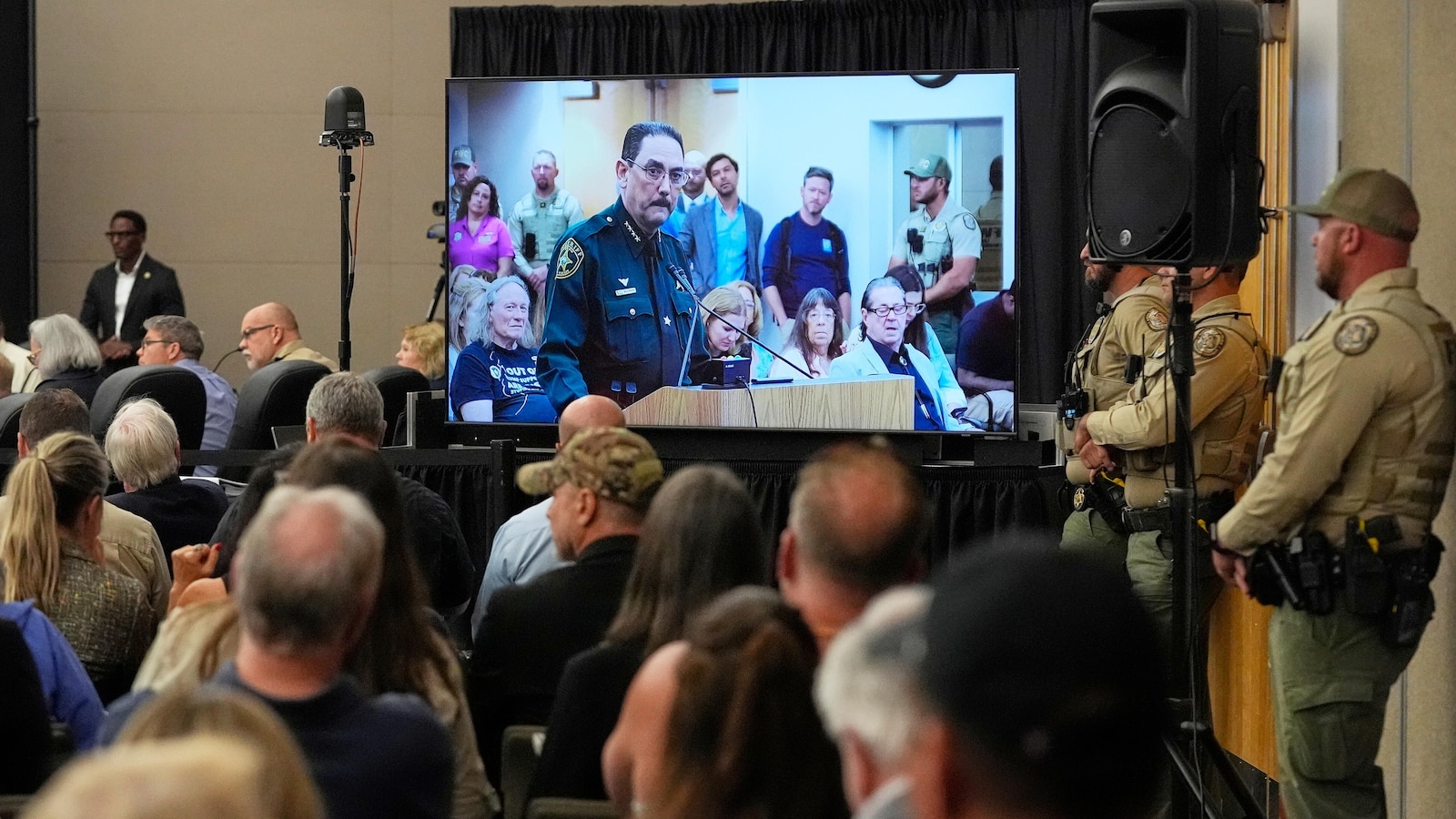 Conservationists sue to stop Florida's first black bear hunt in a decade