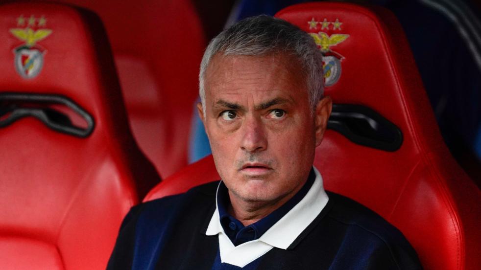 Mourinho returns to Benfica as manager on two-year deal