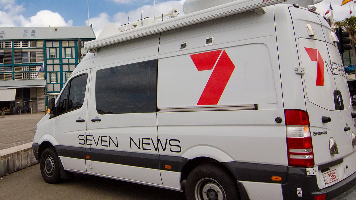 Broncos ban Channel Seven from press conference over alleged secret-training footage ahead of NRL prelim final