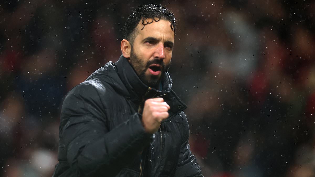 Man United edge Chelsea 2-1 in chaotic Old Trafford clash