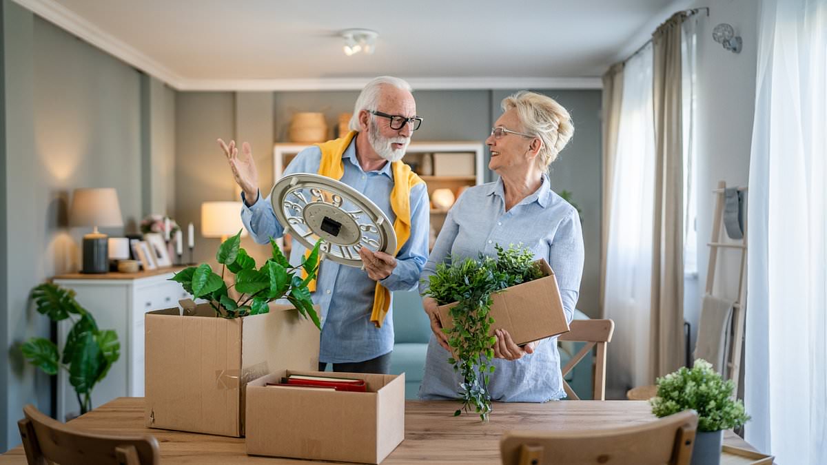 Retirees Flee U.S. Towns as Costs and Safety Concerns Rise, New Analysis Finds