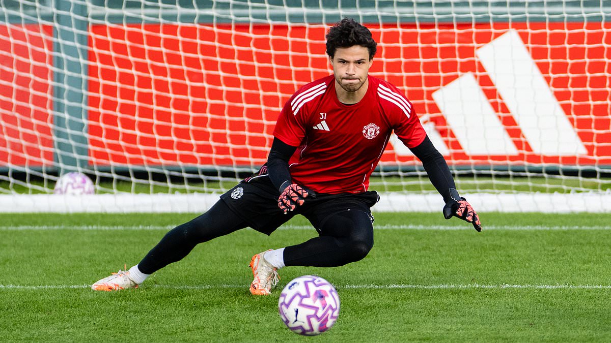 Tom Heaton says new signing Senne Lammens has 'impressed' in early Manchester United training