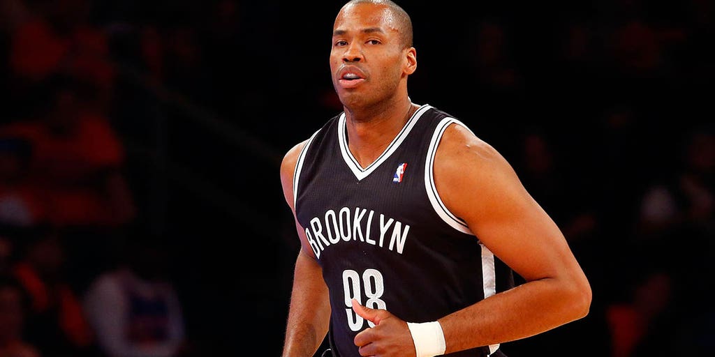 Former NBA center Jason Collins undergoing treatment for brain tumor, family says