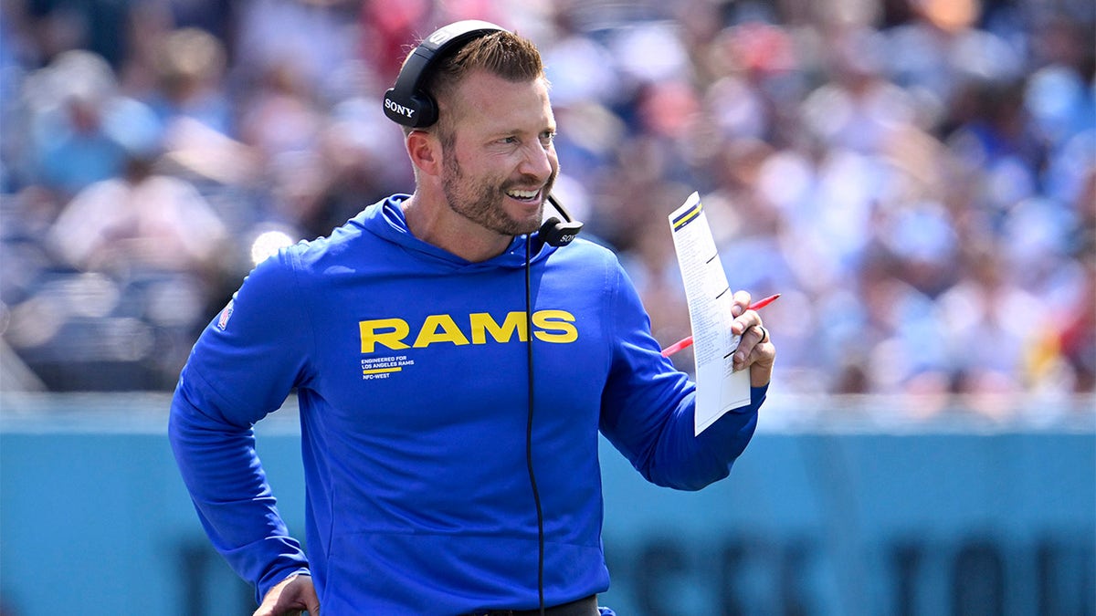 Rams coach Sean McVay tears plantar fascia during win over Titans