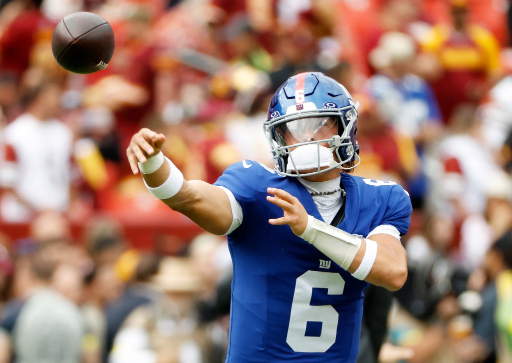 Dart stretching during practice