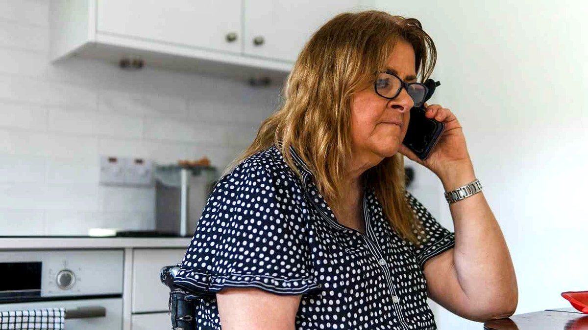 Fake debt collector scams retirees