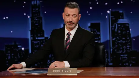 Sinclair Reinstates Kimmel Show After Ban