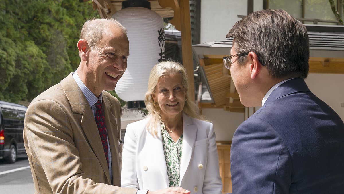 Duke and Duchess of Edinburgh Visit Soji-in Temple on Third Day of Japan Tour