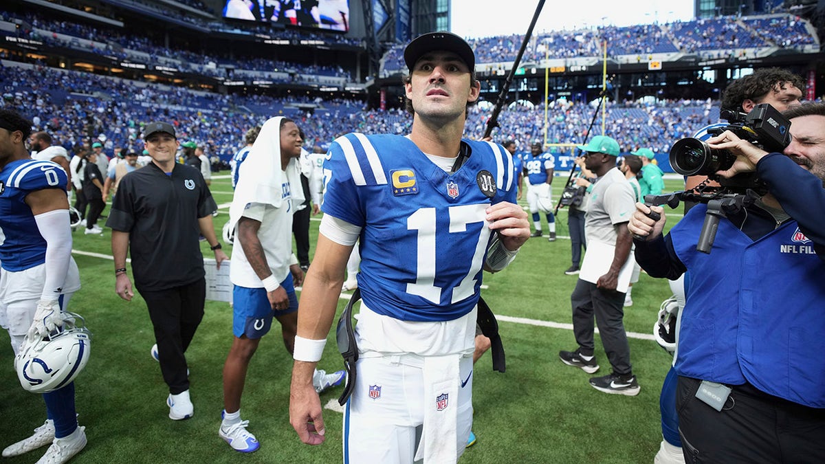 Daniel Jones leaving the field after the Colts' win