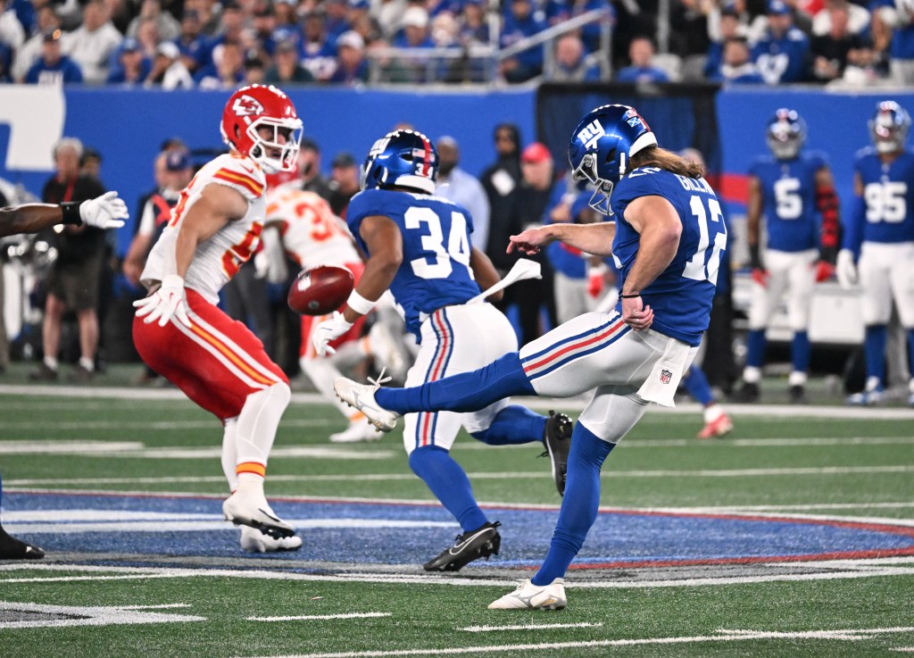 New York Giants punts