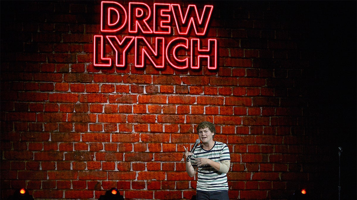 Stuttering comedian Drew Lynch says speech impediment became his biggest gift