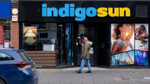 Advertising regulator rules tanning chain’s claims that sunbeds reduce cancer deaths 'irresponsible'