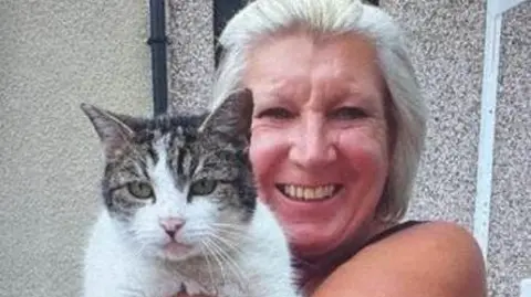 Mountain rescue joins search for missing woman, 62