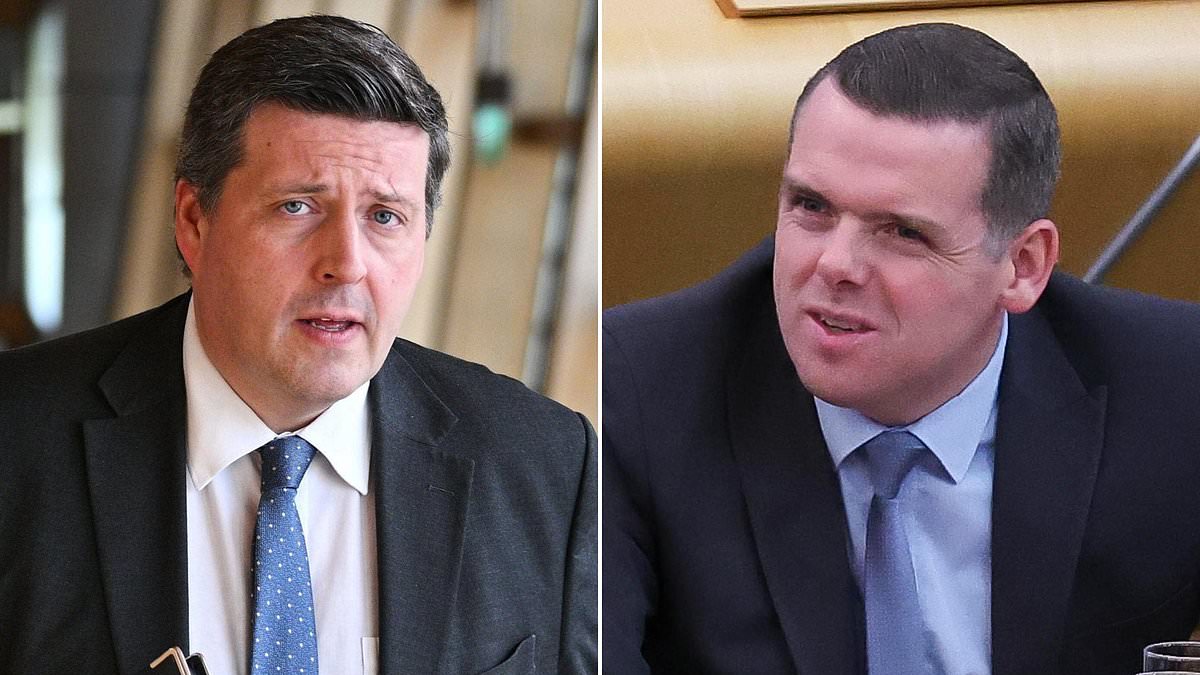 Hepburn apologises to MSPs and resigns as Scottish Parliamentary Business Minister after allegations