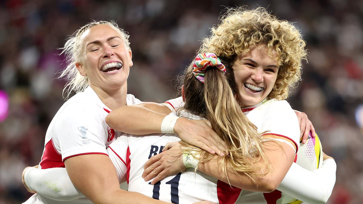 Woodward backs England women's team to win World Cup; urges female coaching role