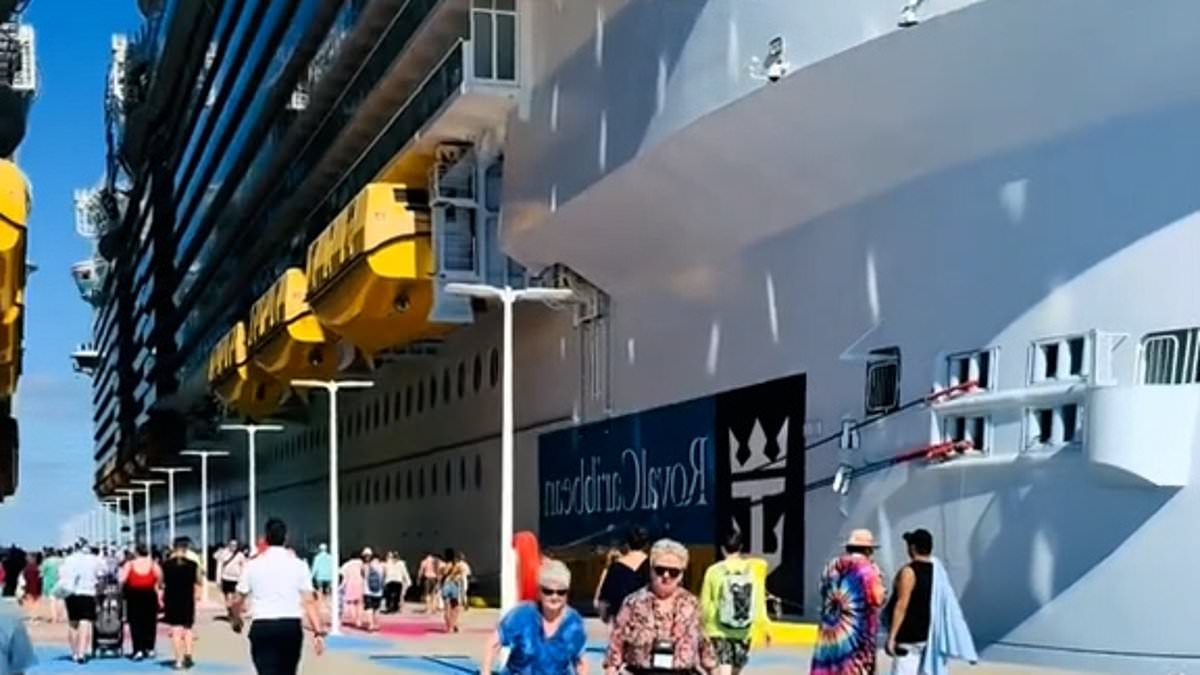 World: Cruise passenger attempts to board the wrong ship at CocoCay