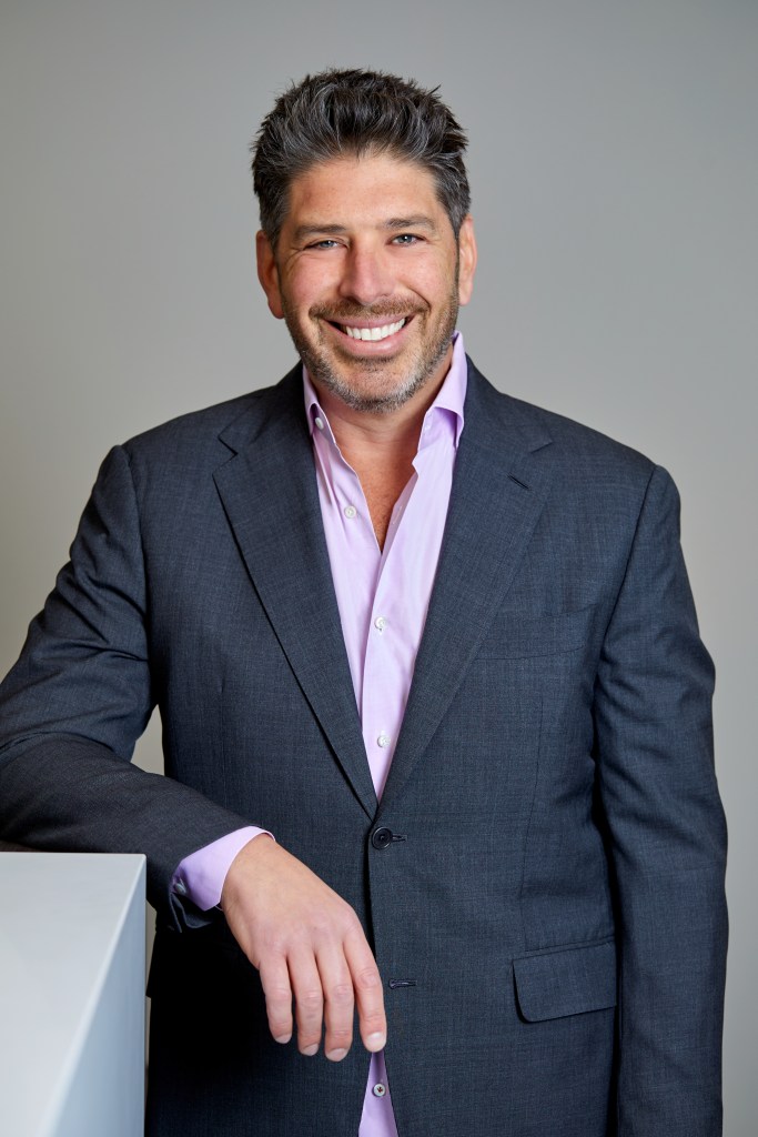 Oral surgeon urges water flossing to reduce gum inflammation linked to systemic disease