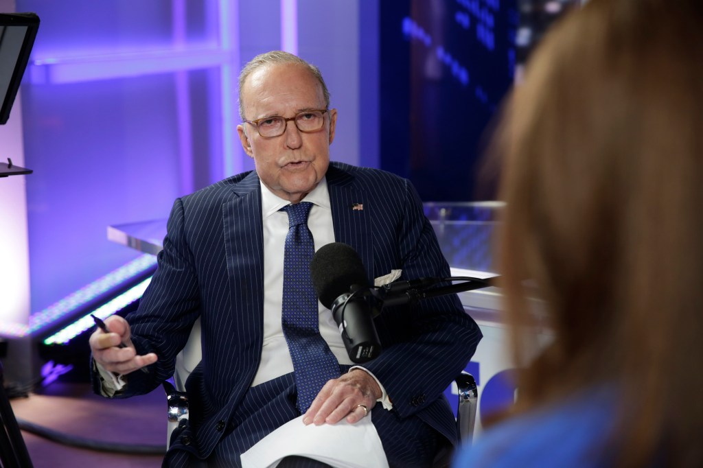 Kudlow Predicts Trump Will 'Take Over' Federal Reserve After Powell Departs