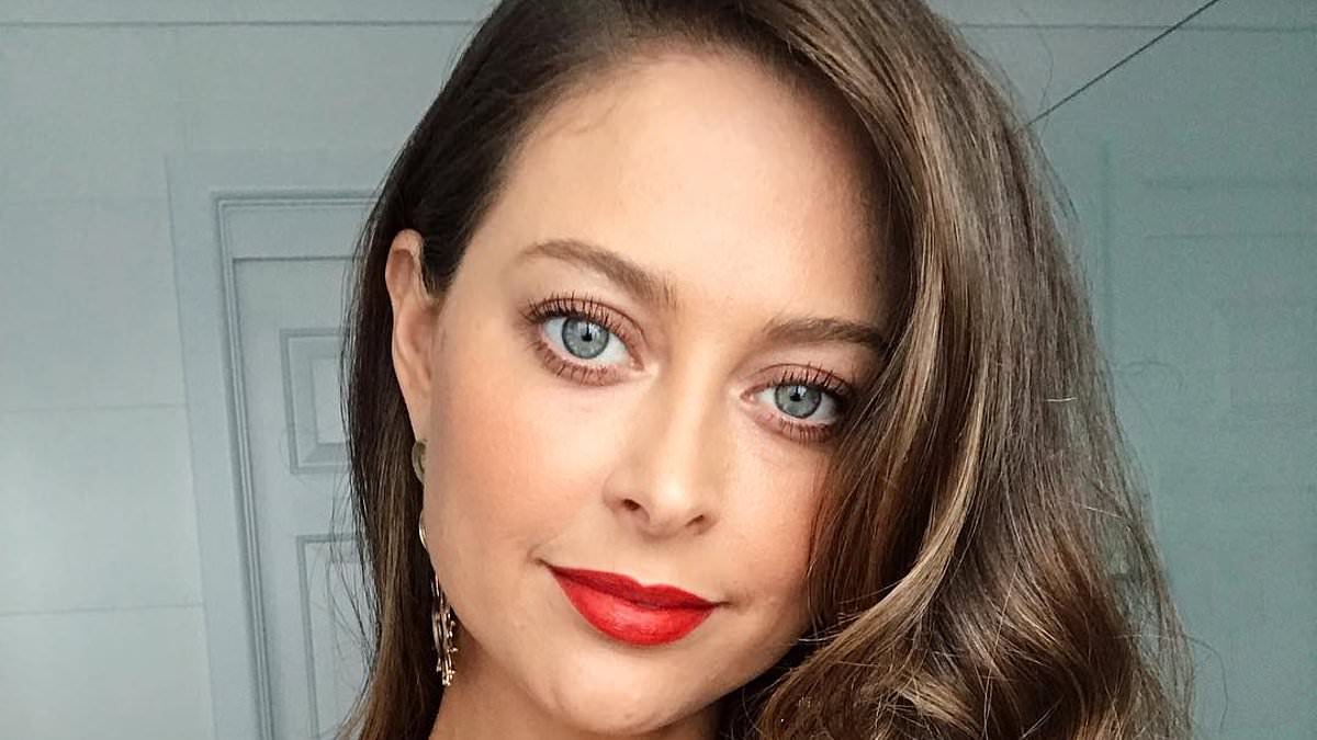 Former Bachelor Australia star Lana Jeavons-Fellows welcomes first child after year-long hiatus